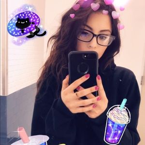 Meet your Posher, Idalia